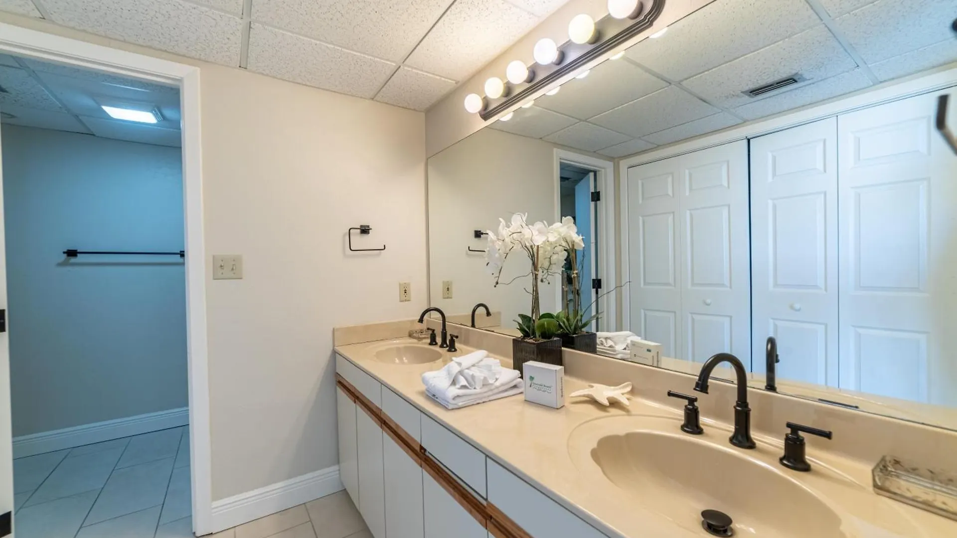 Holiday home Edgewater 1-1212 'Combee'S Penthouse Hideaway' Villa Panama City Beach United States
